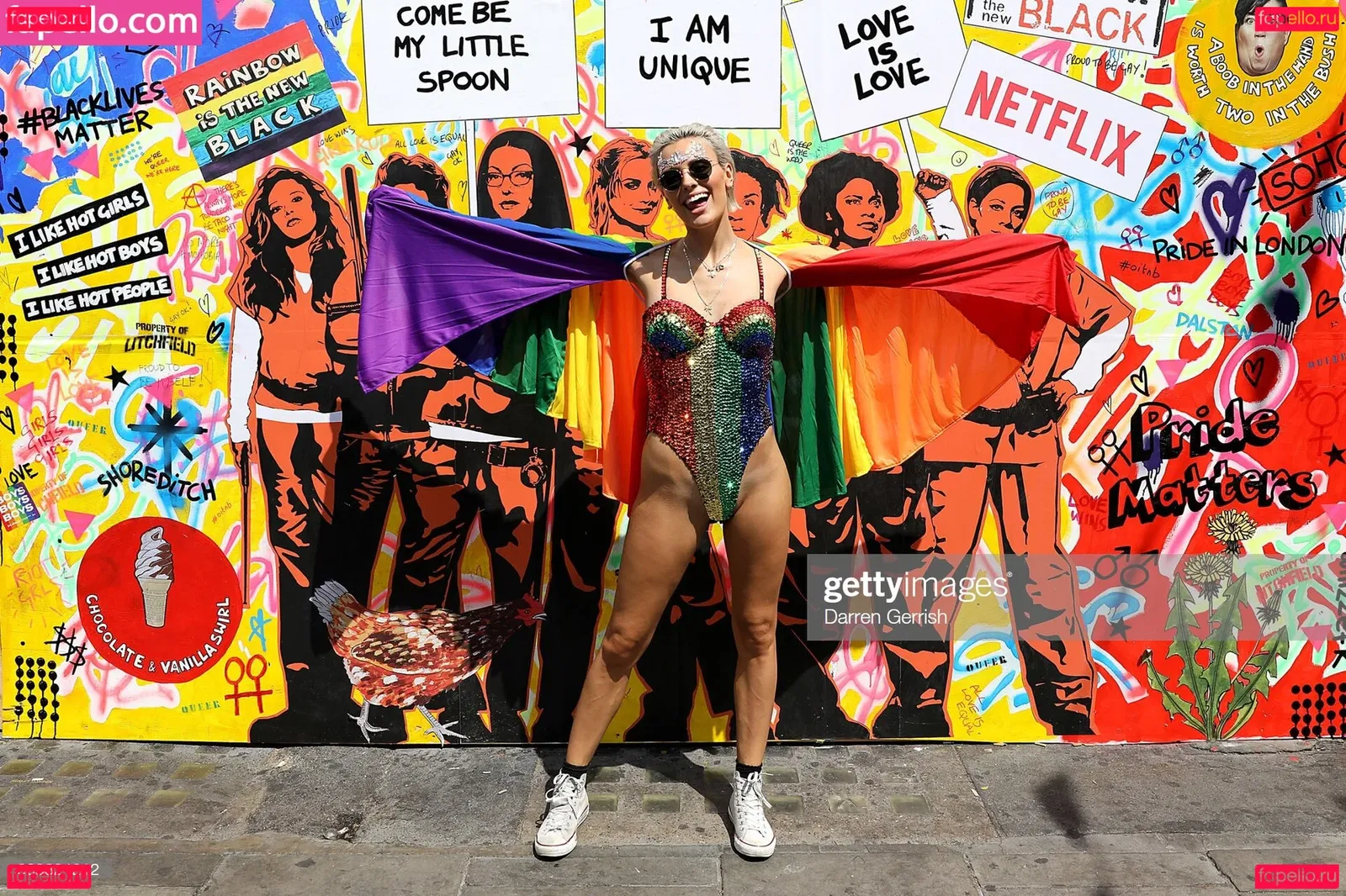 Wallis Day Onlyfans Photo Gallery 