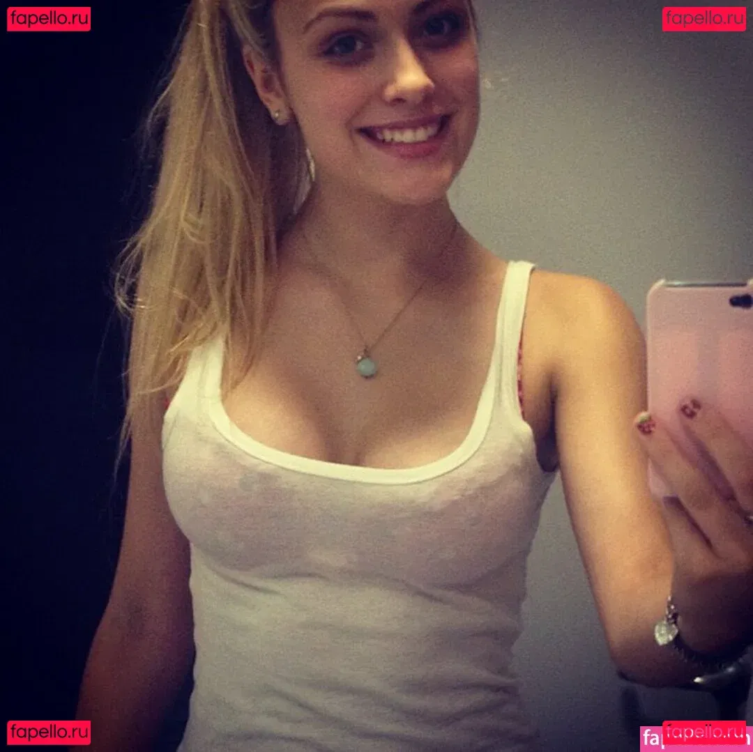 Wallis Day Onlyfans Photo Gallery 