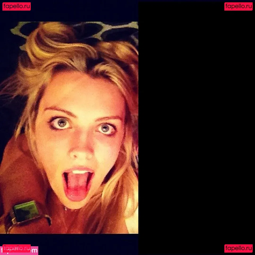 Wallis Day Onlyfans Photo Gallery 