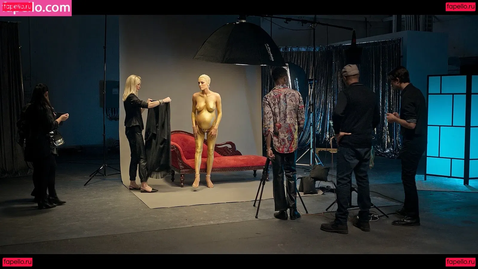 Wallis Day Onlyfans Photo Gallery 