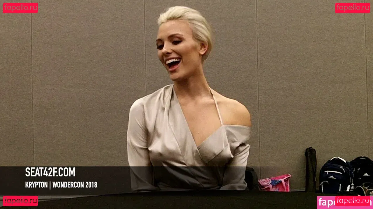 Wallis Day Onlyfans Photo Gallery 