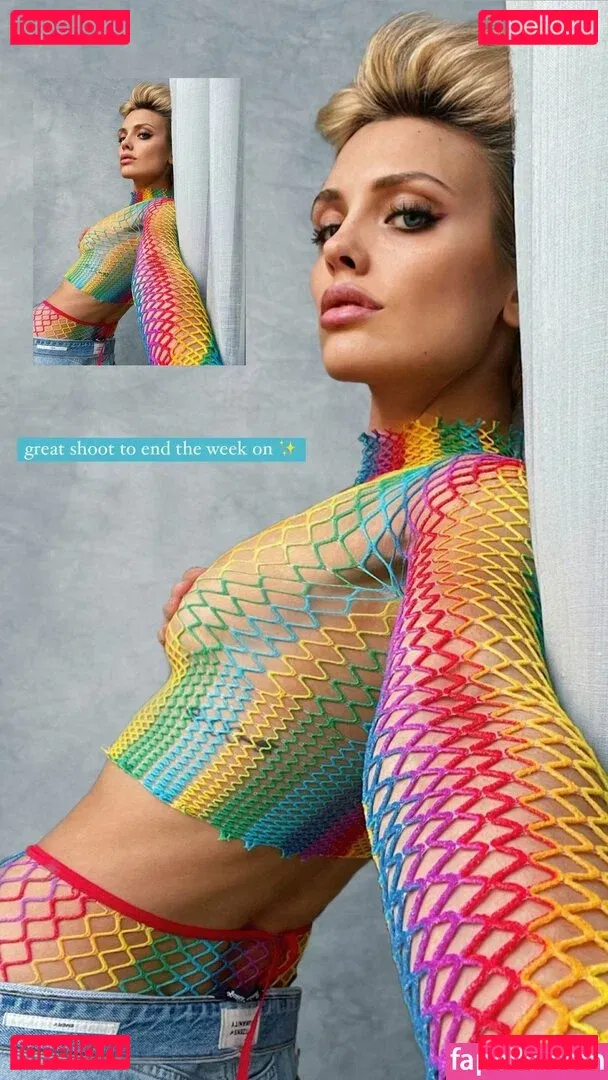 Wallis Day Onlyfans Photo Gallery 