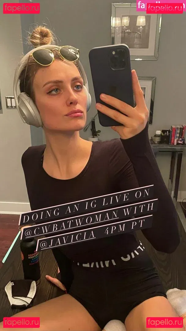 Wallis Day Onlyfans Photo Gallery 