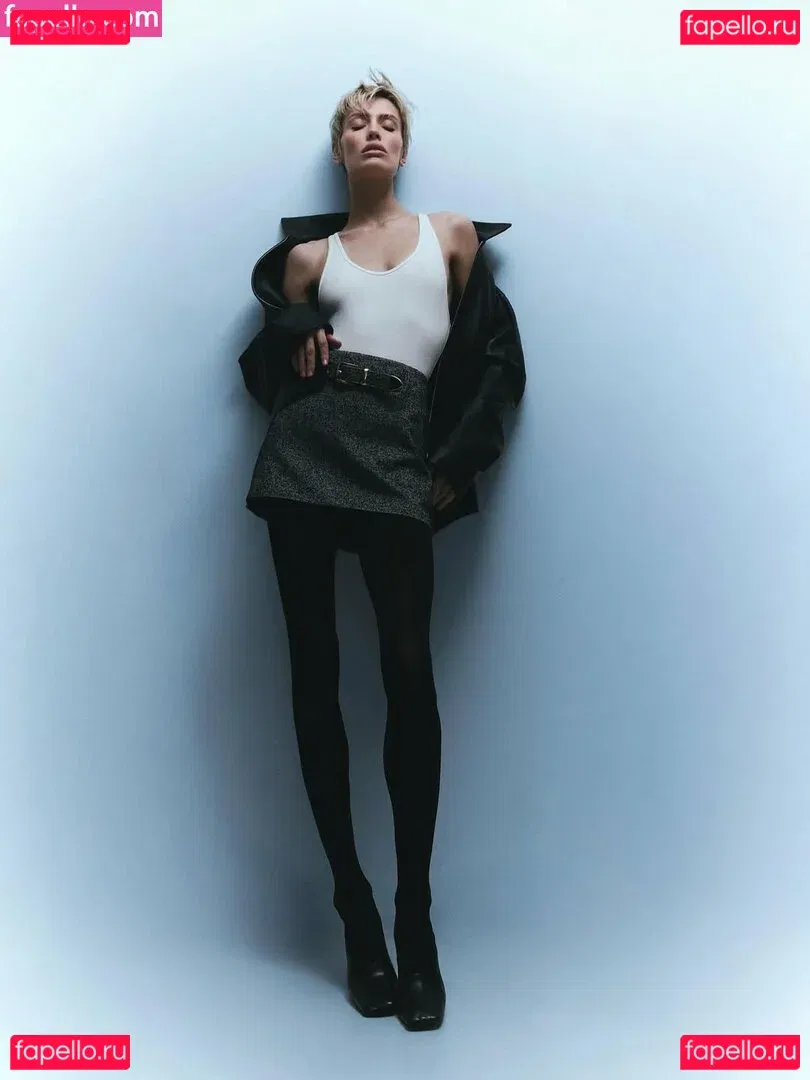 Wallis Day Onlyfans Photo Gallery 