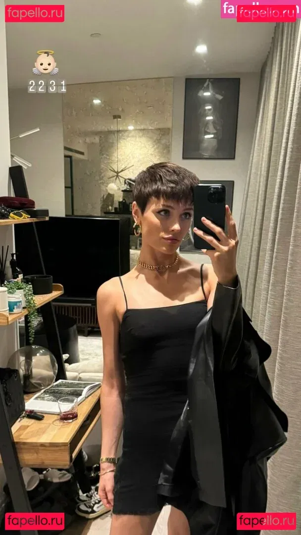 Wallis Day Onlyfans Photo Gallery 