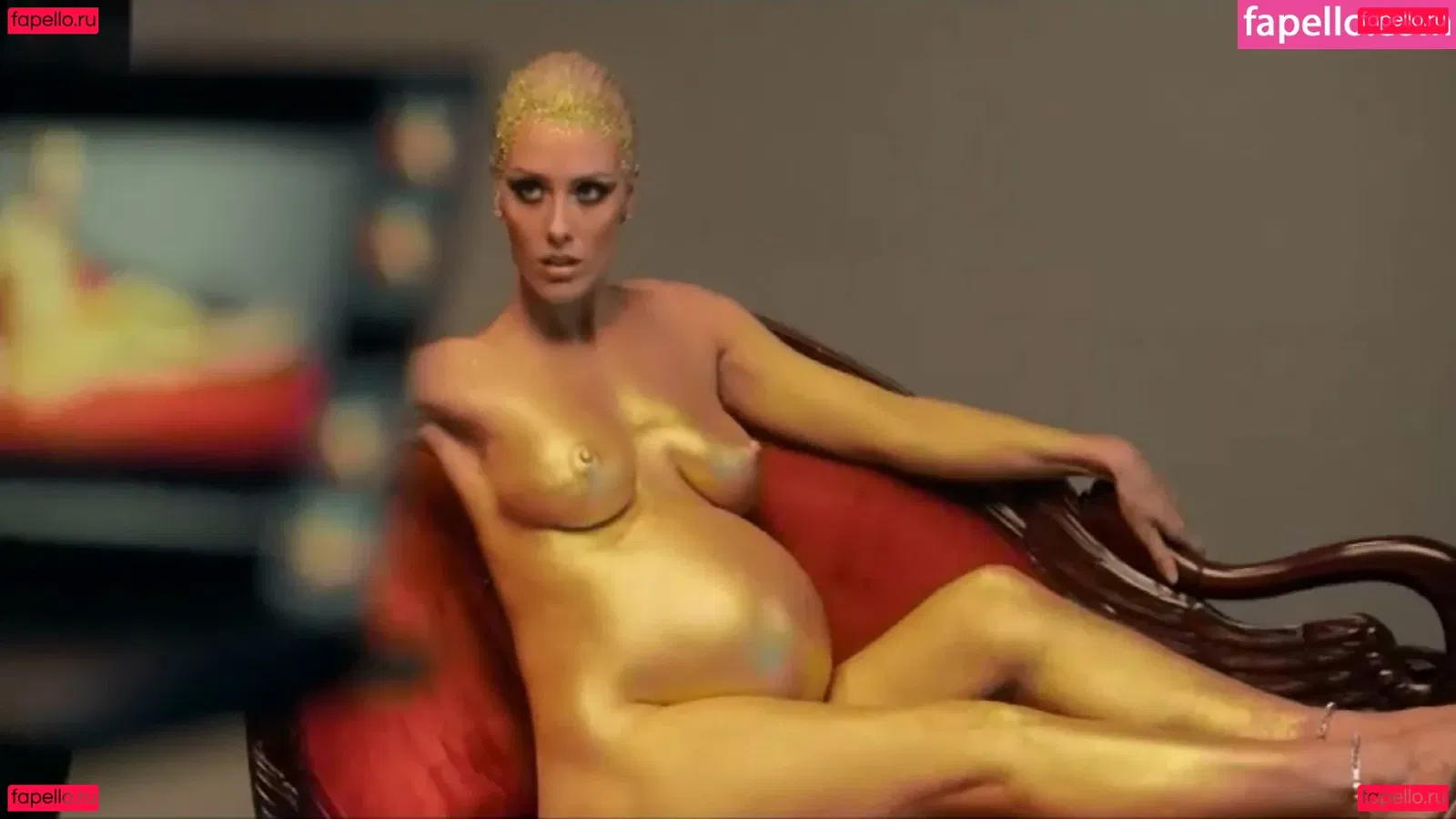 Wallis Day Onlyfans Photo Gallery 