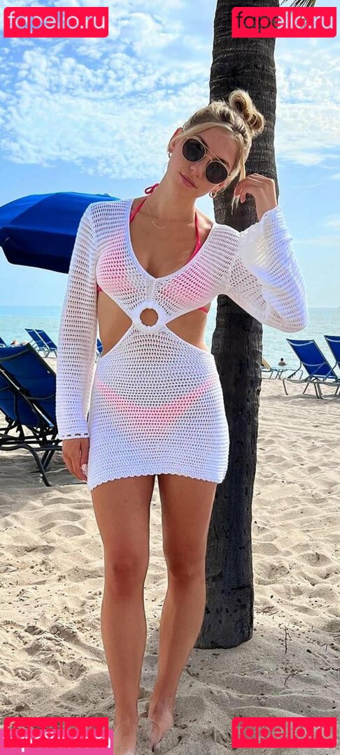 Katie Feeney / katiefeeneyy