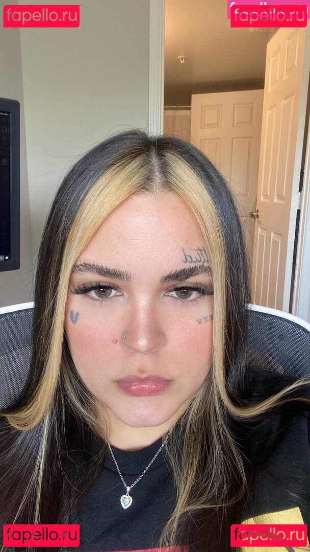 Emphyz / yconl Onlyfans Photo Gallery 