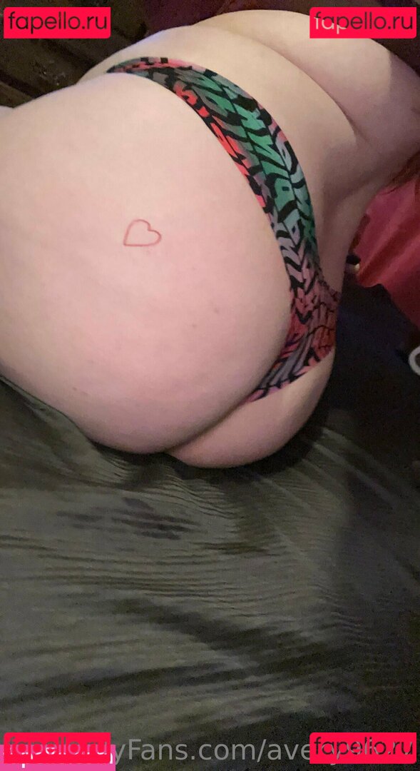 avery9627 / averyrobbie16 Onlyfans Photo Gallery 