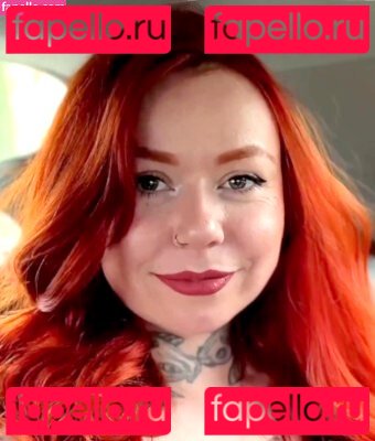 Chloe Clanie / chloeclanie