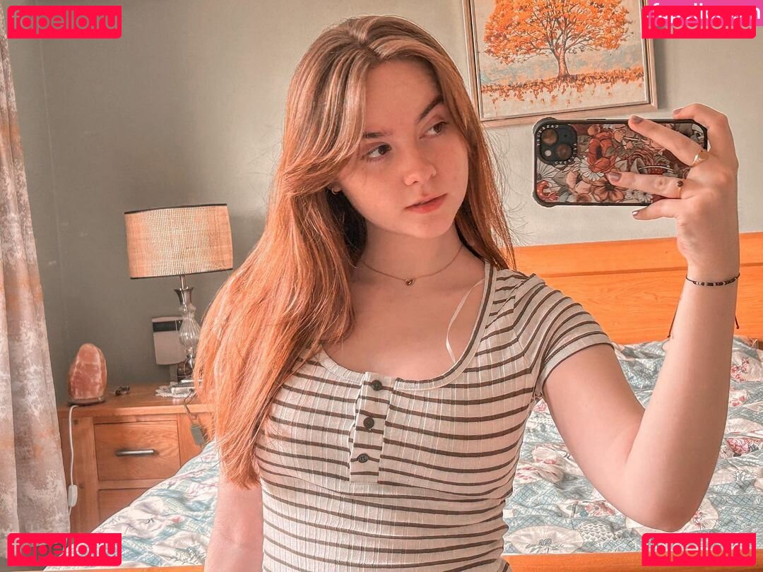 Laura Anne / lauraartea / laurascloudsave Onlyfans Photo Gallery 