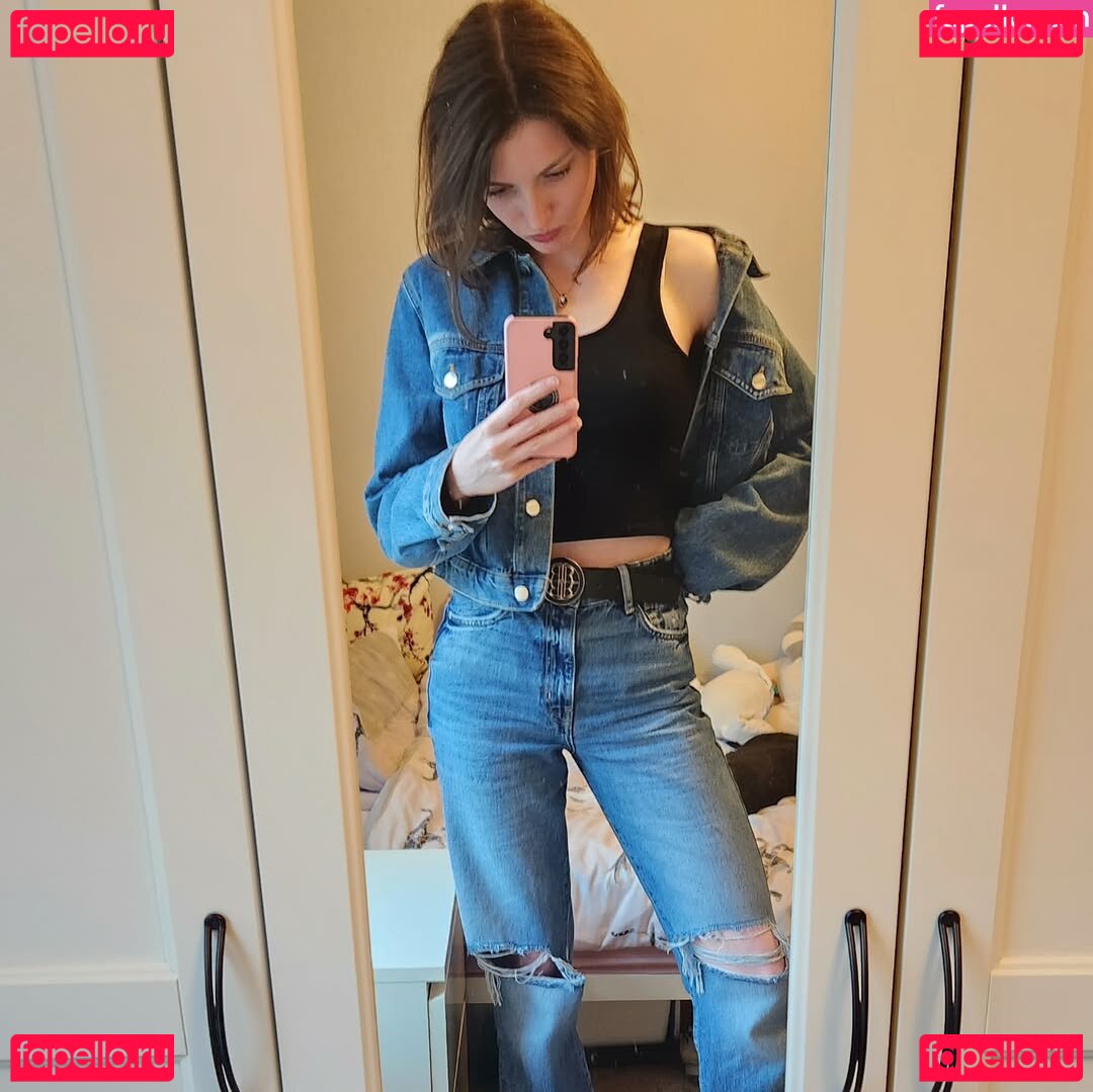 Laura Anne / lauraartea / laurascloudsave Onlyfans Photo Gallery 