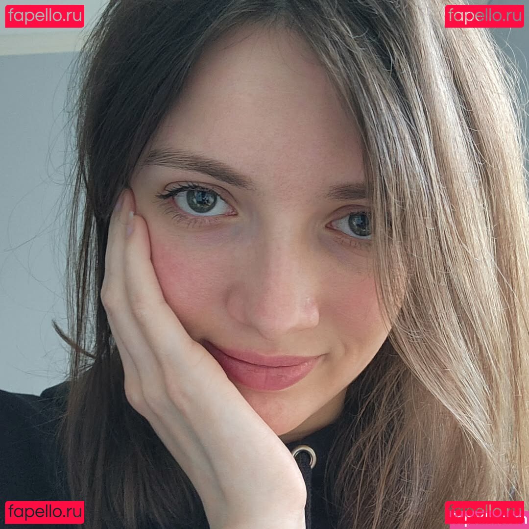 Laura Anne / lauraartea / laurascloudsave Onlyfans Photo Gallery 