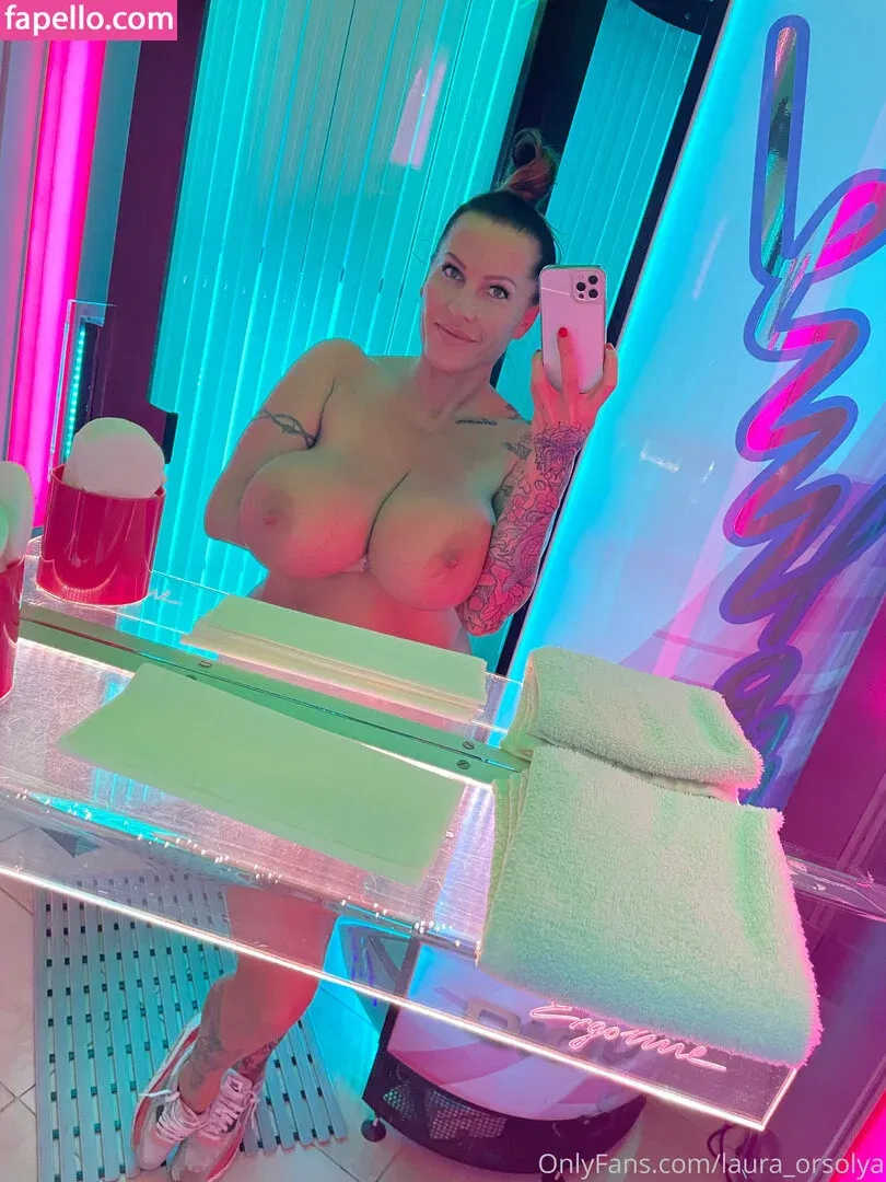 Lora N Onlyfans Photo Gallery 