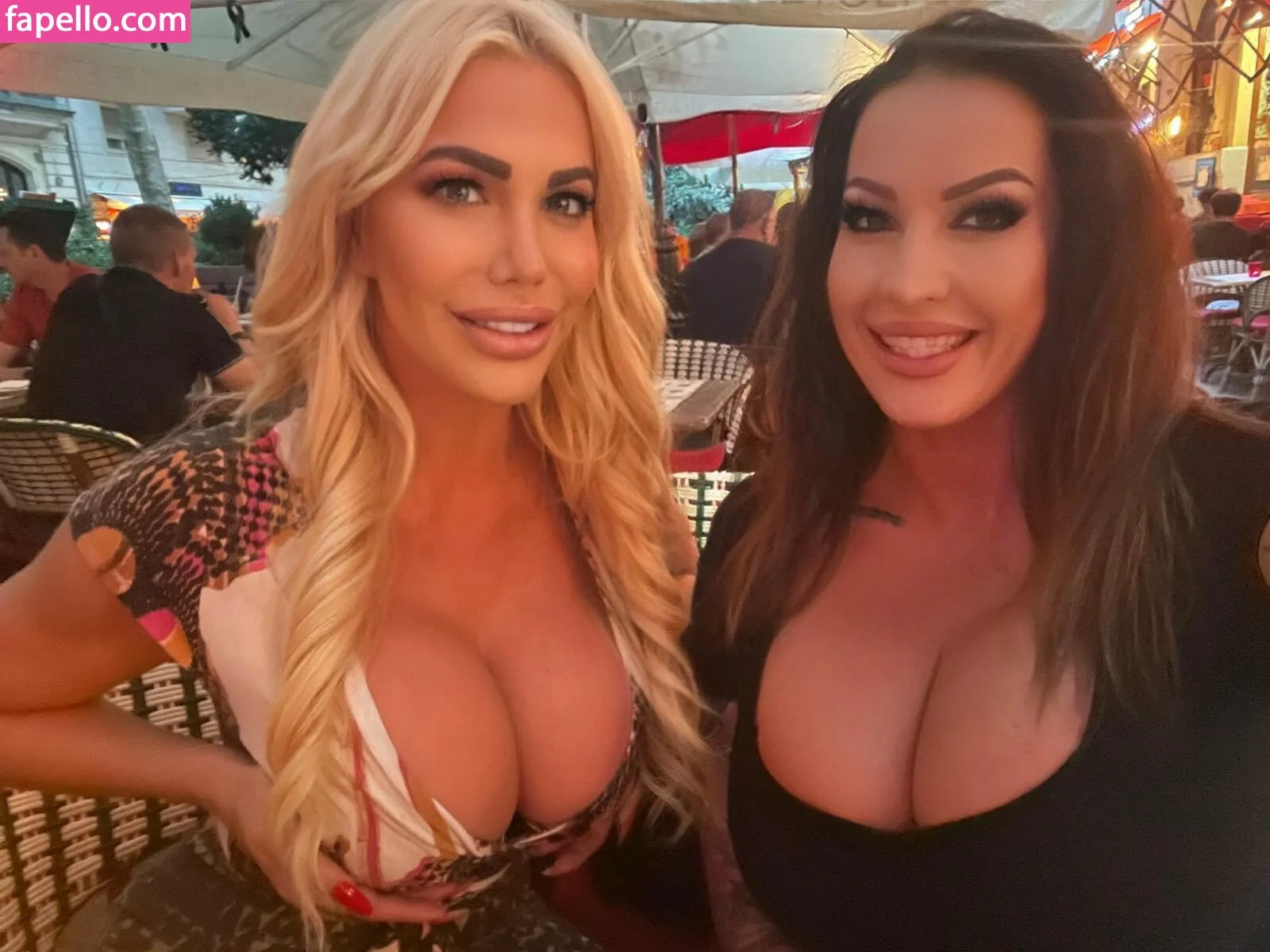 Lora N Onlyfans Photo Gallery 