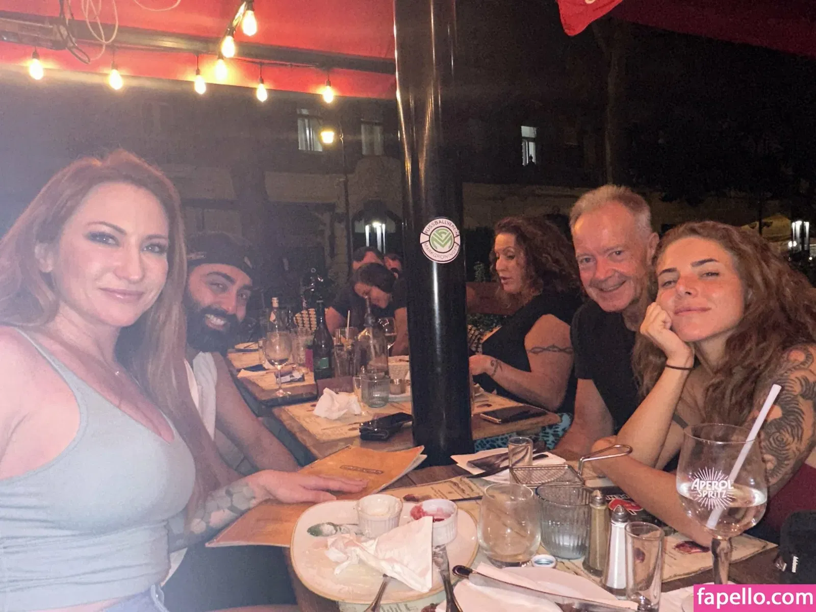 Lora N Onlyfans Photo Gallery 