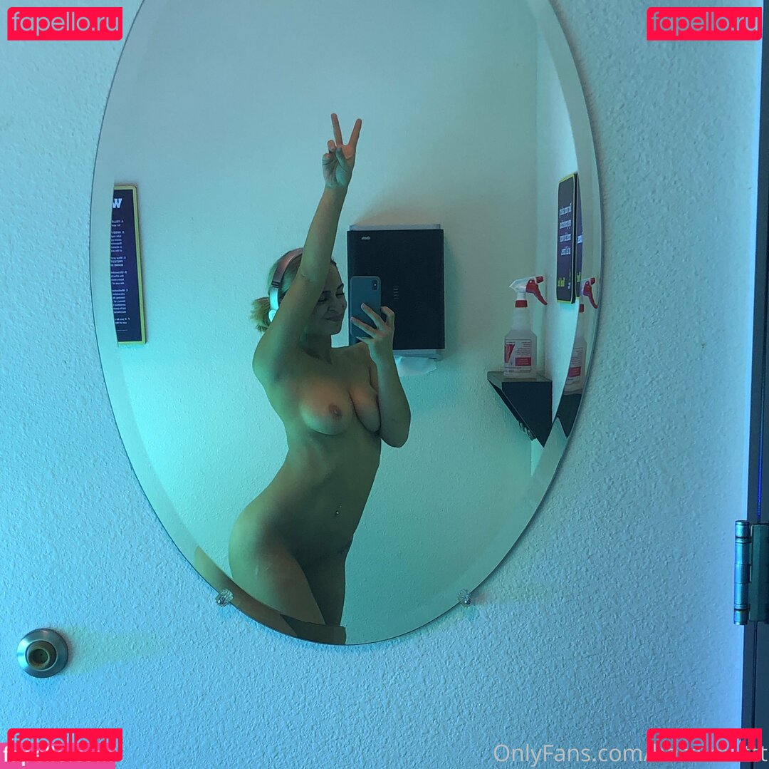 yogabunn / yogabunny_ Onlyfans Photo Gallery 