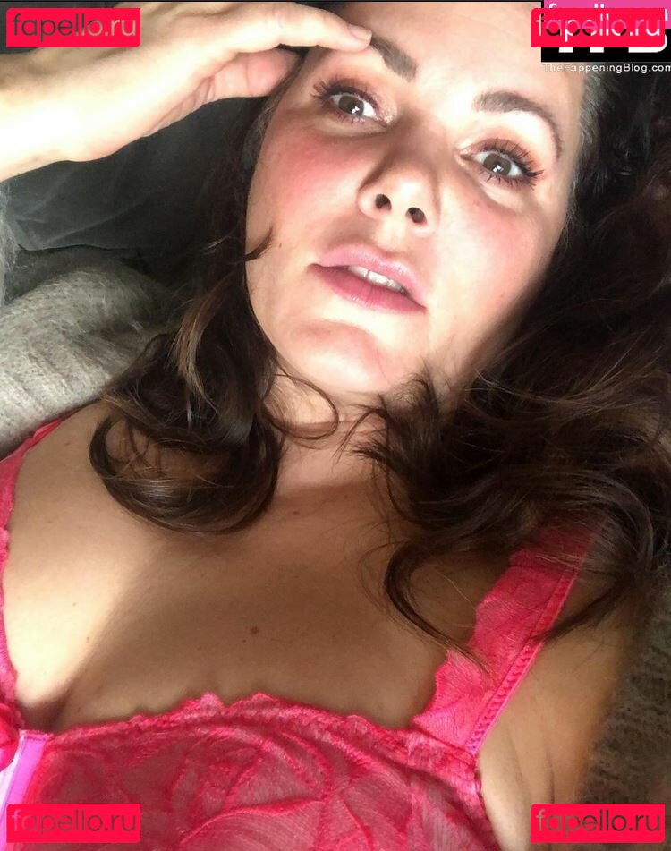 Paula Lambert / therealpaulalambert Onlyfans Photo Gallery 