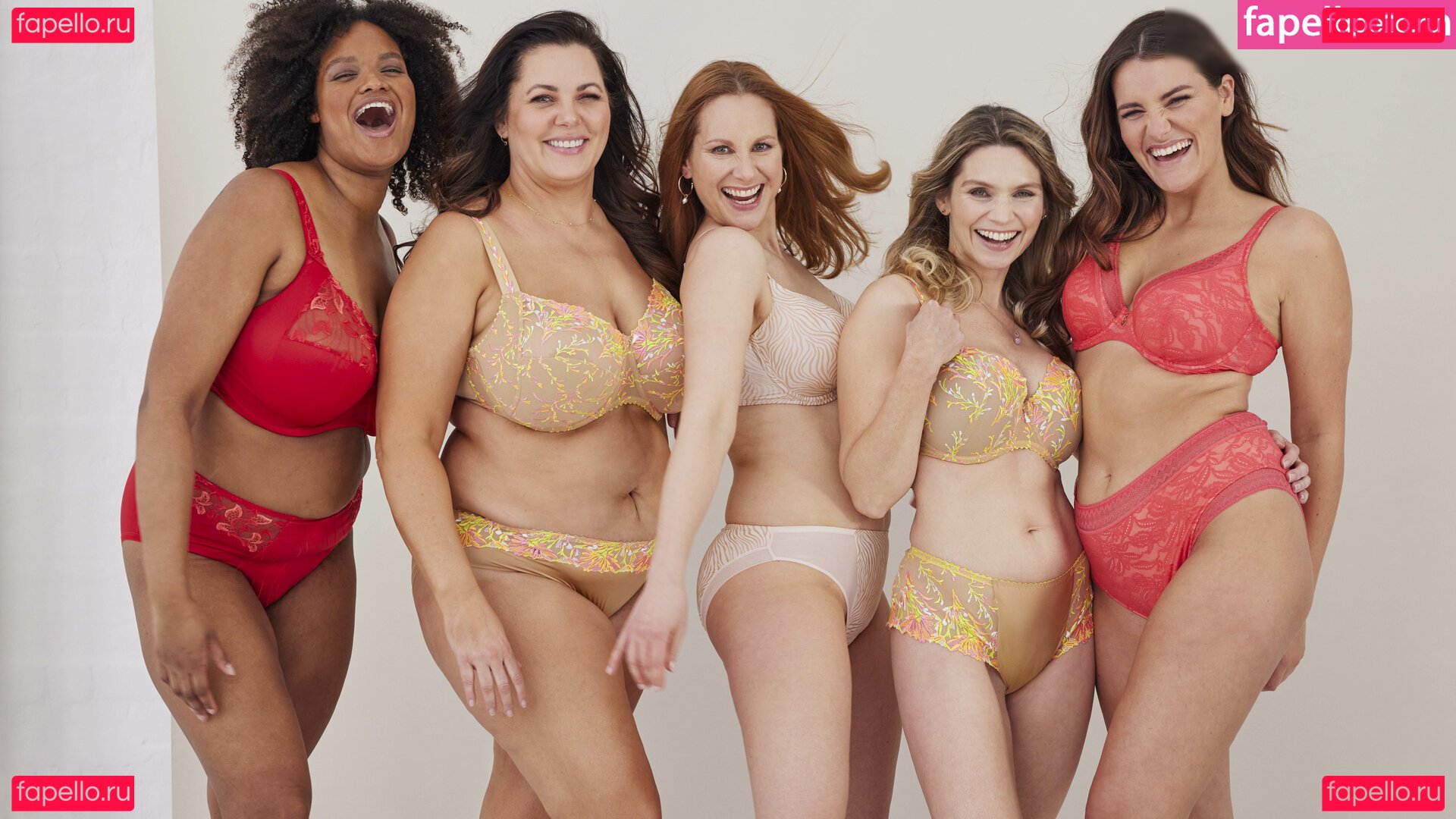 Paula Lambert / therealpaulalambert Onlyfans Photo Gallery 