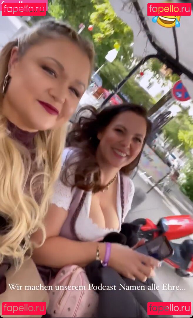 Paula Lambert / therealpaulalambert Onlyfans Photo Gallery 