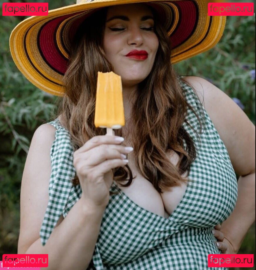 Paula Lambert / therealpaulalambert Onlyfans Photo Gallery 