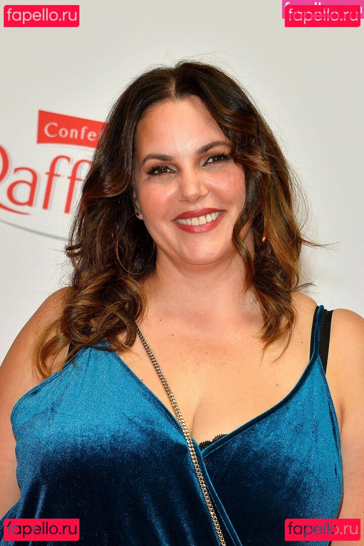 Paula Lambert / therealpaulalambert Onlyfans Photo Gallery 