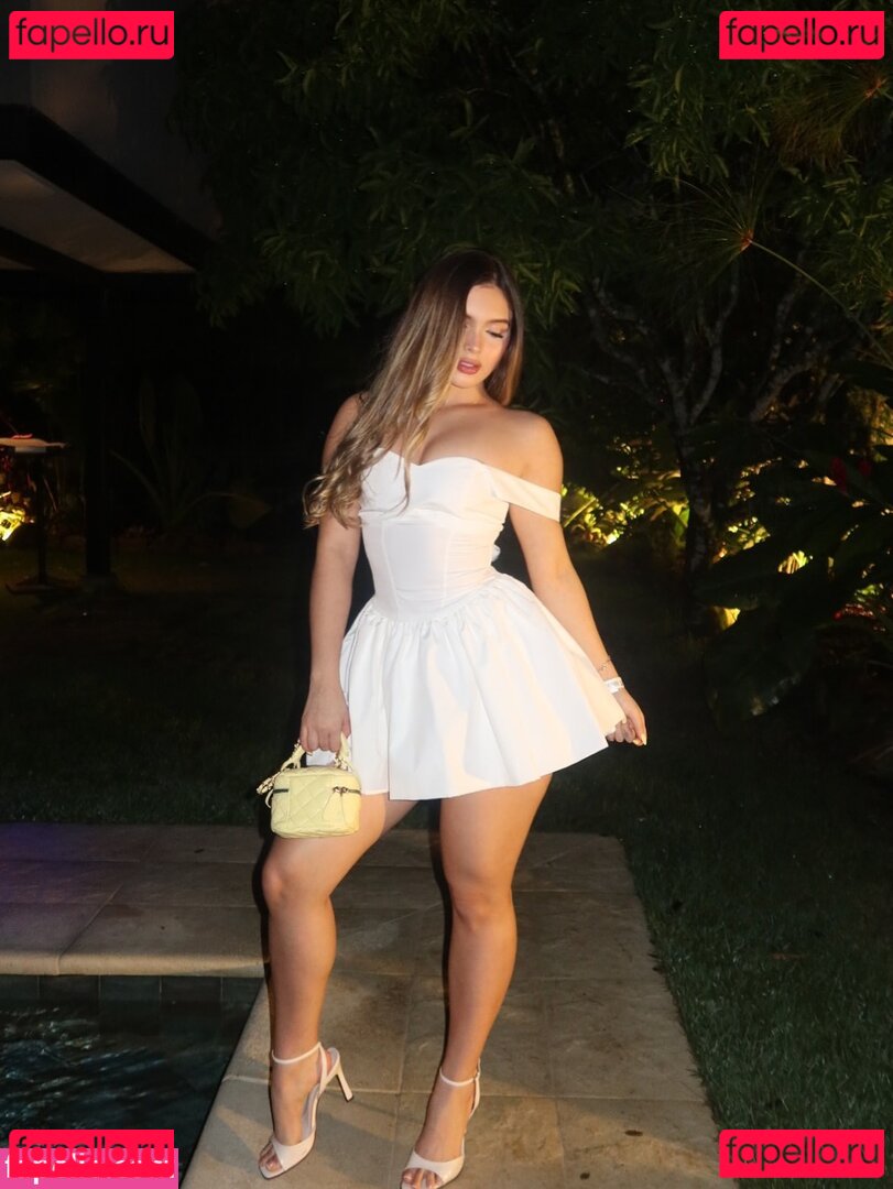 Malory Sandoval / maloriarias_28 / maloryarias_28 / malorysandovalvip Onlyfans Photo Gallery 