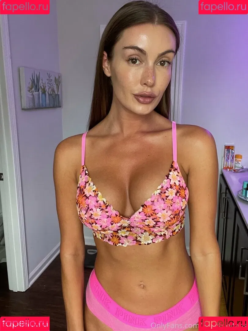 carolinawhite54 Onlyfans Photo Gallery 