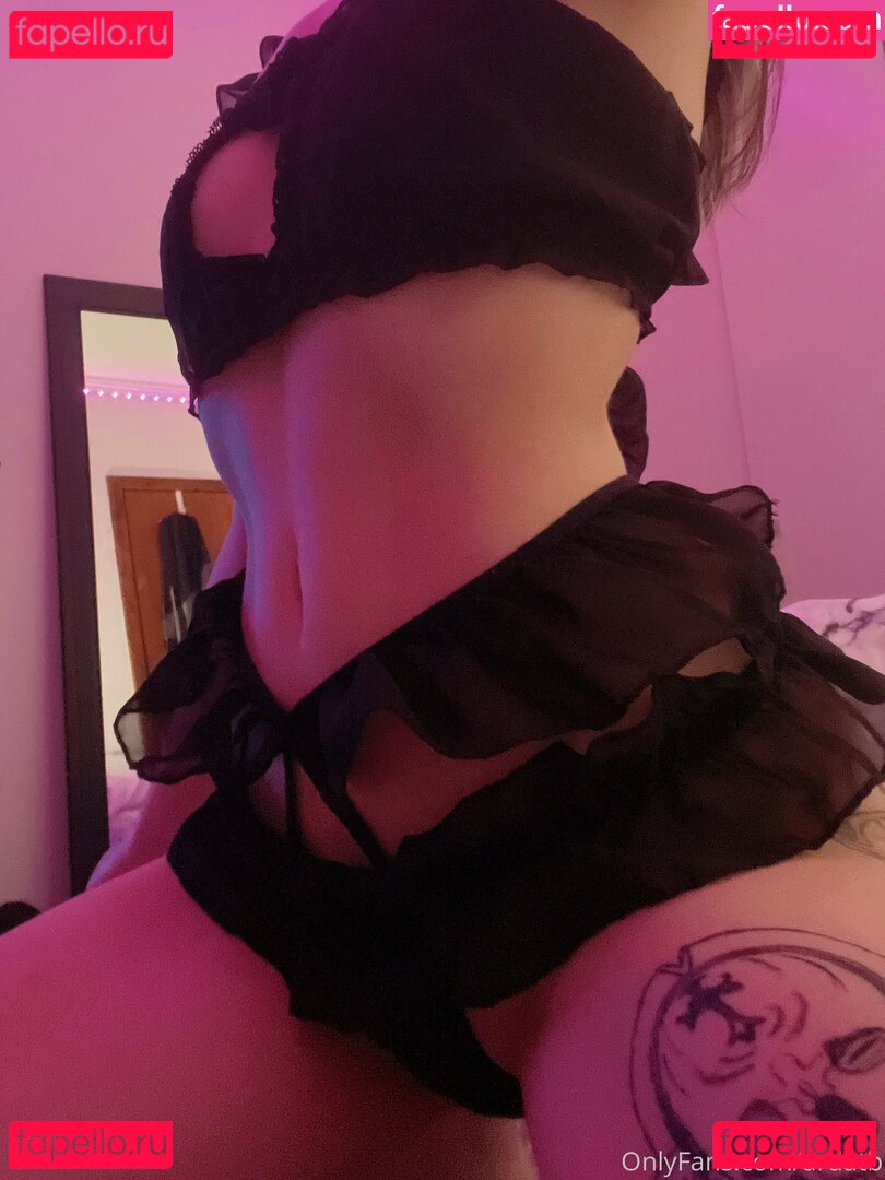 ardatb / itsardat Onlyfans Photo Gallery 