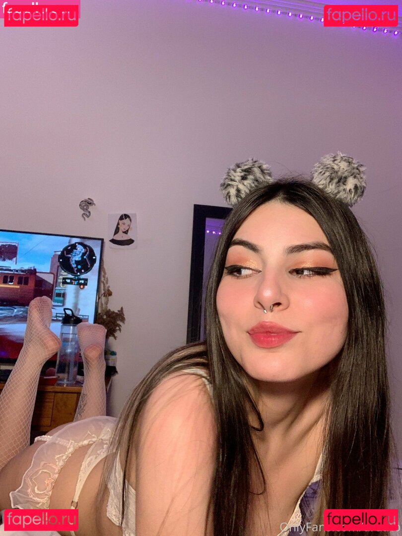 ardatb / itsardat Onlyfans Photo Gallery 