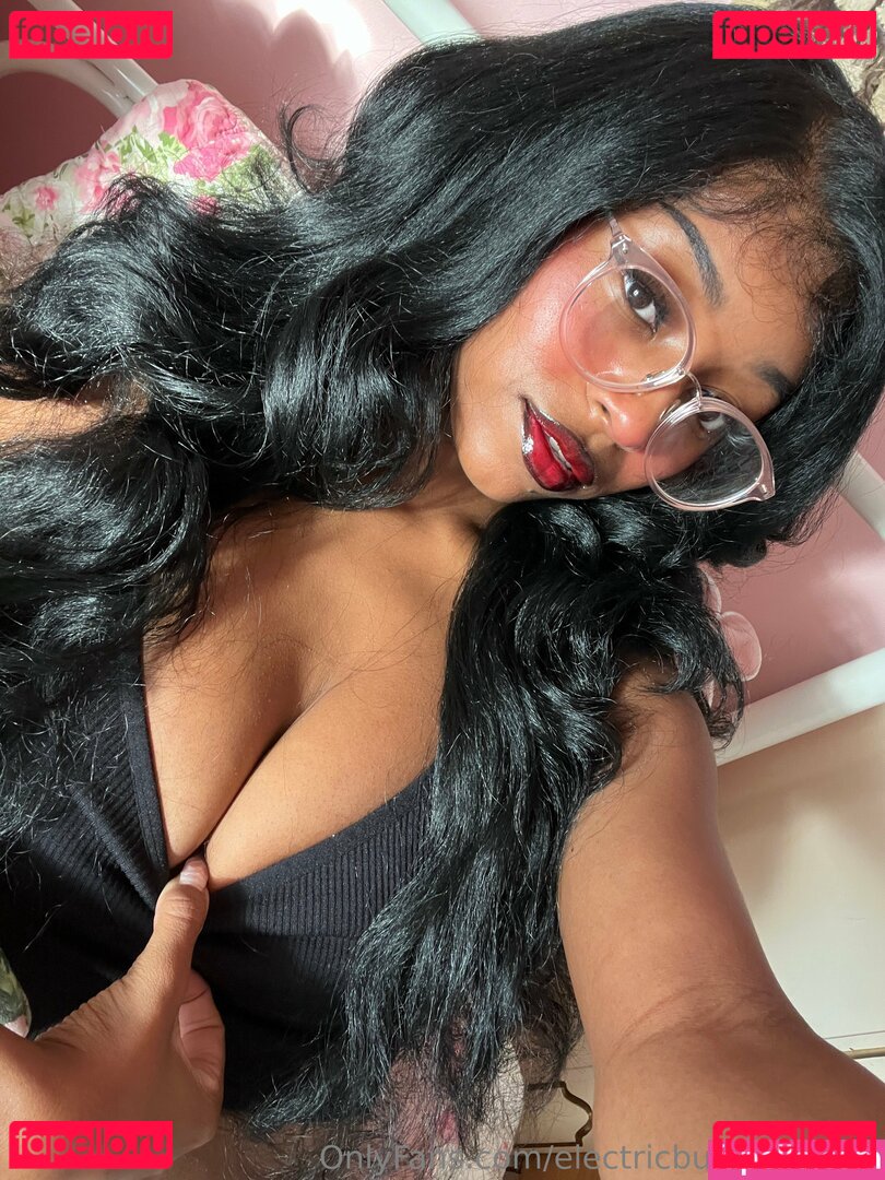 Electricbumcosplays / electricbum1 Onlyfans Photo Gallery 