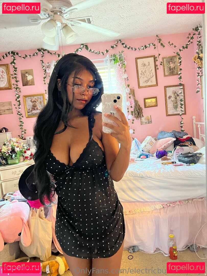 Electricbumcosplays / electricbum1 Onlyfans Photo Gallery 