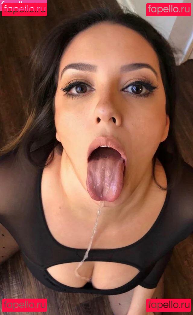 Violet Fiore / VioletFiori / violetfiore Onlyfans Photo Gallery 