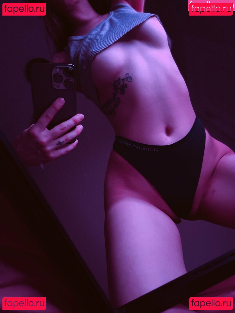 Taylormoontv Onlyfans Photo Gallery 