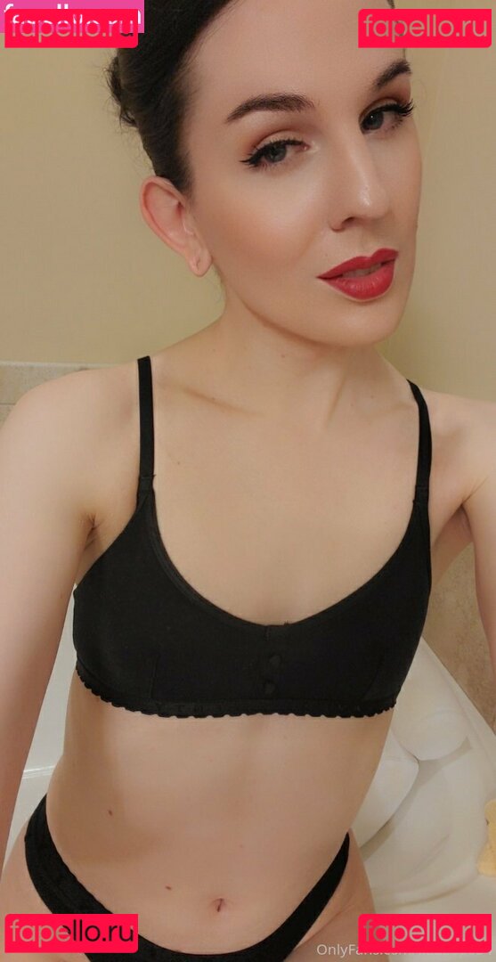 cherryfox_ / princesscherryfox Onlyfans Photo Gallery 