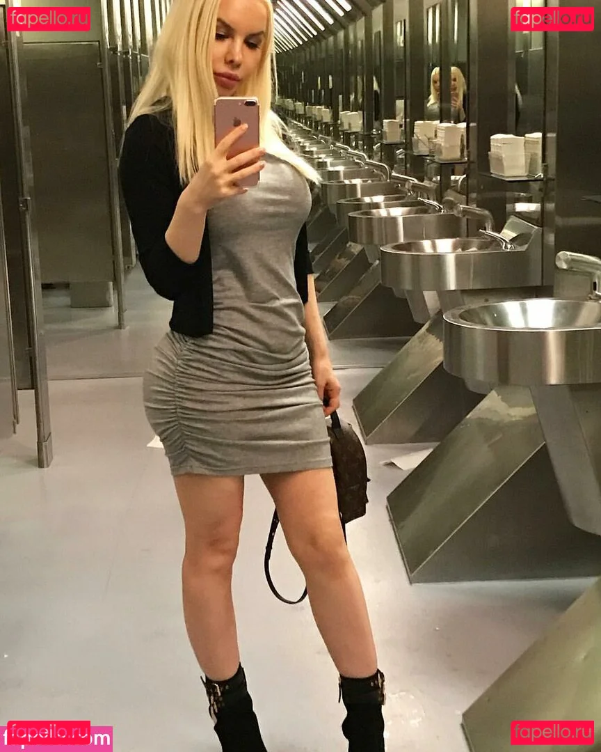 simoniliciousxxx Onlyfans Photo Gallery 