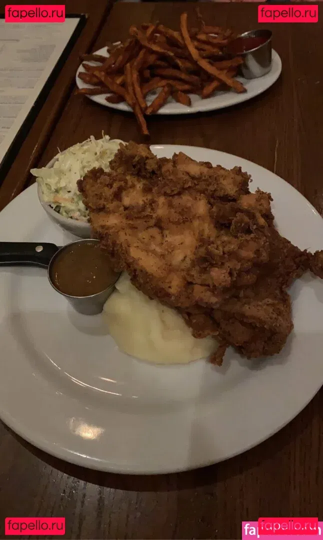 simoniliciousxxx Onlyfans Photo Gallery 