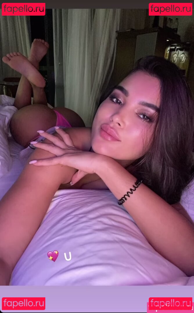 Sveta Bilyalova / Svetabily Onlyfans Photo Gallery 