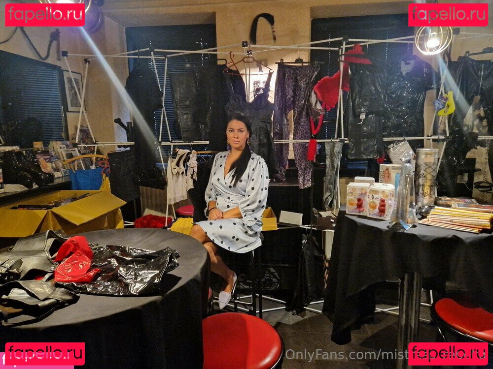 mistress_rebeka Onlyfans Photo Gallery 