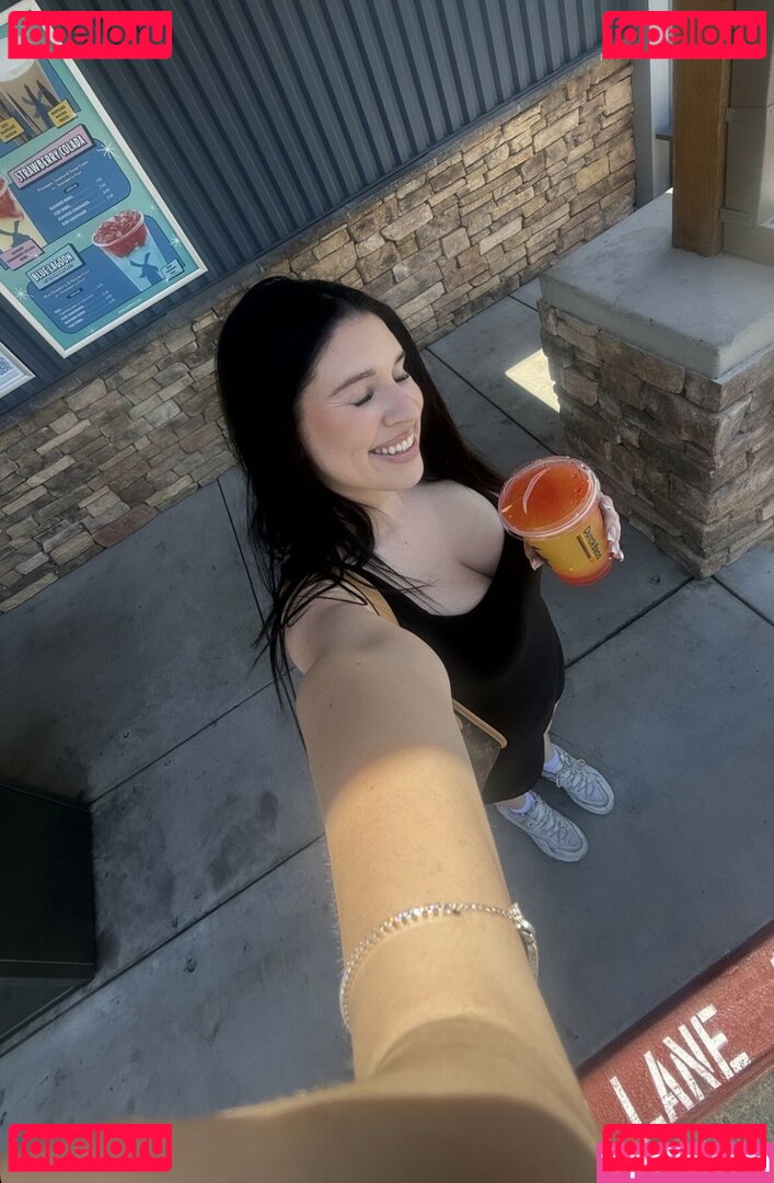 Kaelyn / baeeeeelyn / yummykaelyn Onlyfans Photo Gallery 