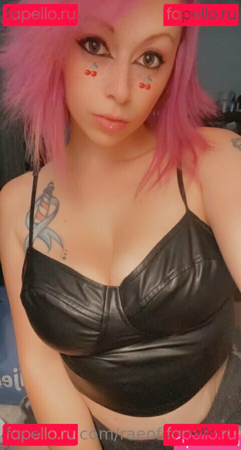 deadgirl666 / raeofgothiccsunshine Onlyfans Photo Gallery 