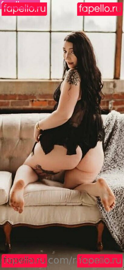 deadgirl666 / raeofgothiccsunshine Onlyfans Photo Gallery 