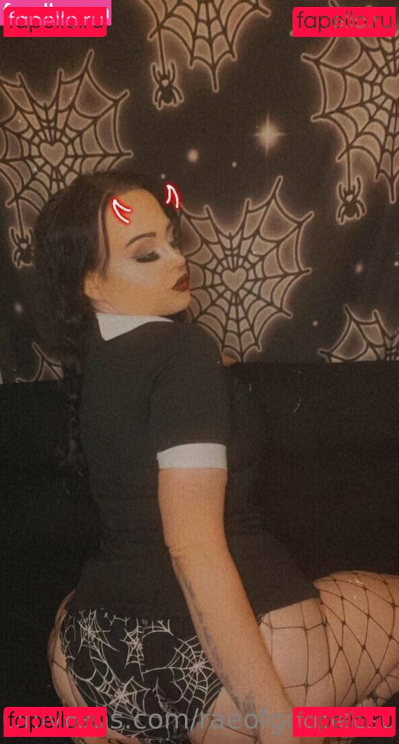 deadgirl666 / raeofgothiccsunshine Onlyfans Photo Gallery 