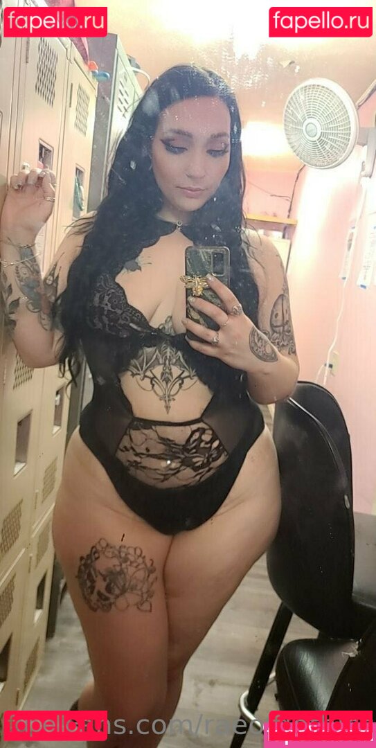 deadgirl666 / raeofgothiccsunshine Onlyfans Photo Gallery 