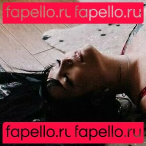 deadgirl666 / raeofgothiccsunshine Onlyfans Photo Gallery 