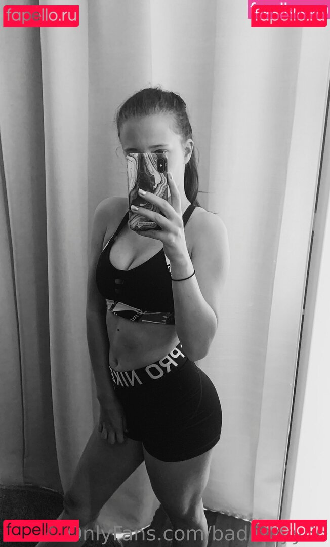 badlizzyy66 / fb_0296 Onlyfans Photo Gallery 