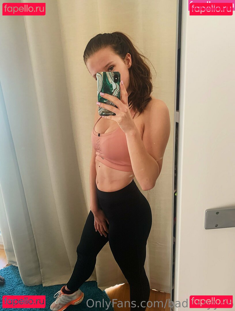 badlizzyy66 / fb_0296 Onlyfans Photo Gallery 