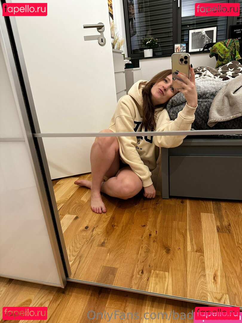 badlizzyy66 / fb_0296 Onlyfans Photo Gallery 