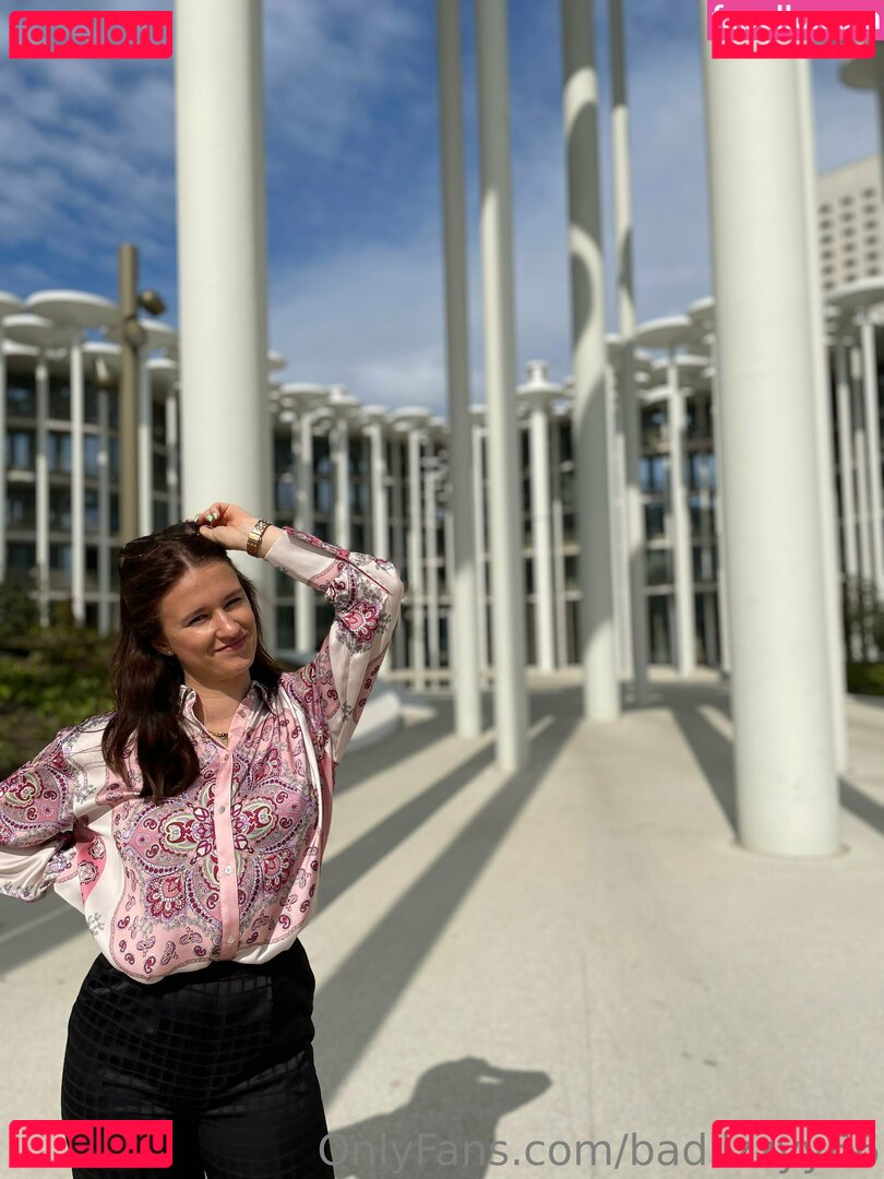 badlizzyy66 / fb_0296 Onlyfans Photo Gallery 