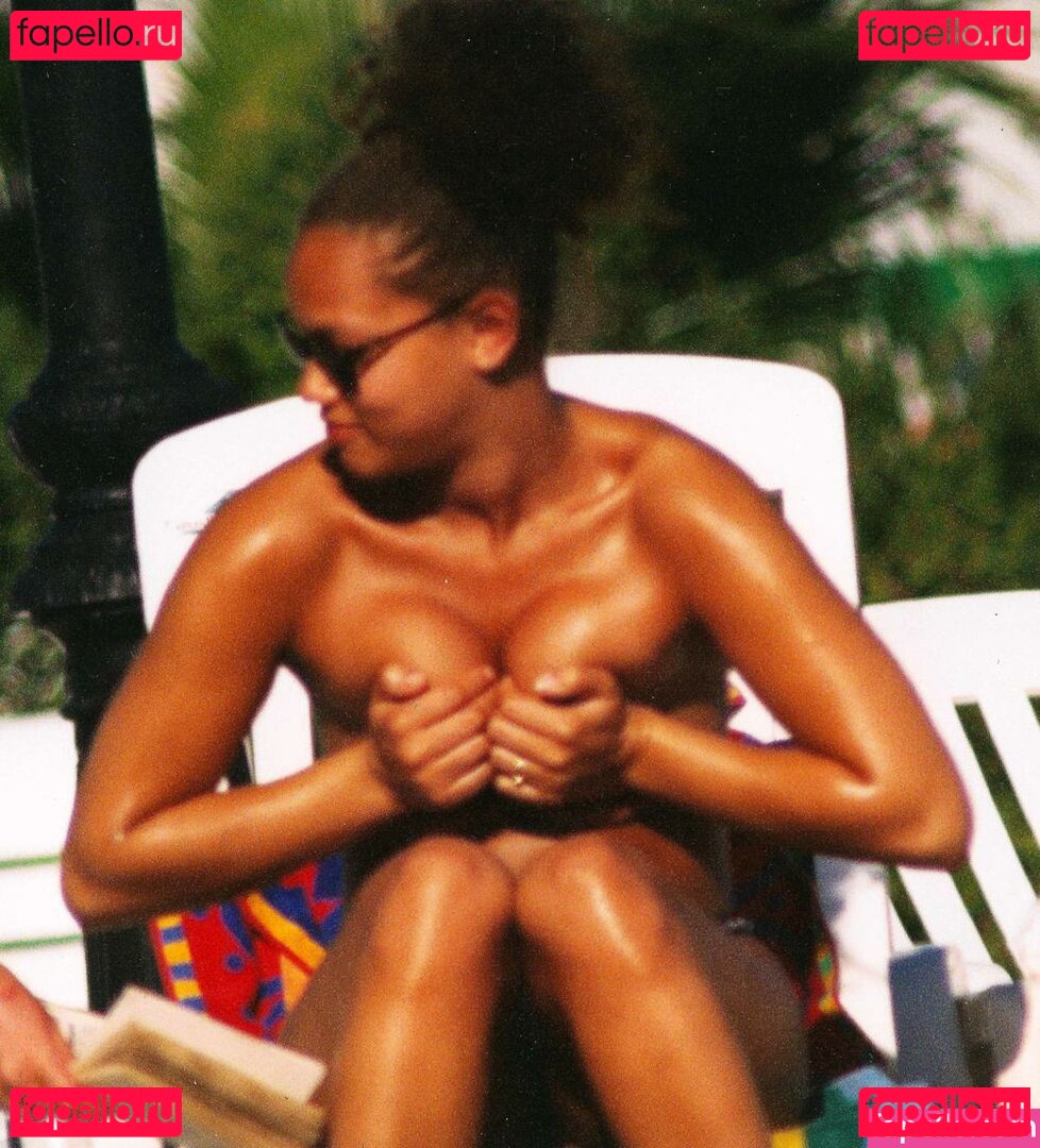 Angela Griffin Onlyfans Photo Gallery 